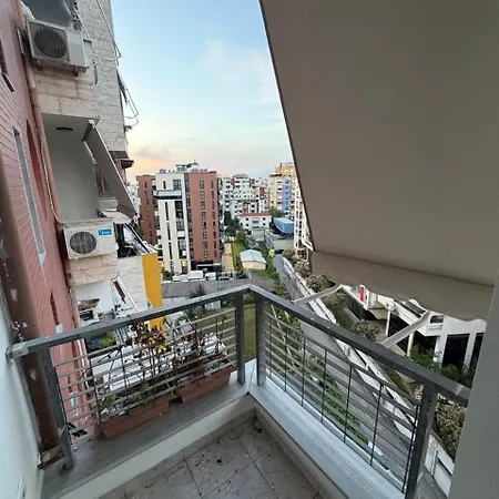 公寓 View Marlin Barleti 地拉那
